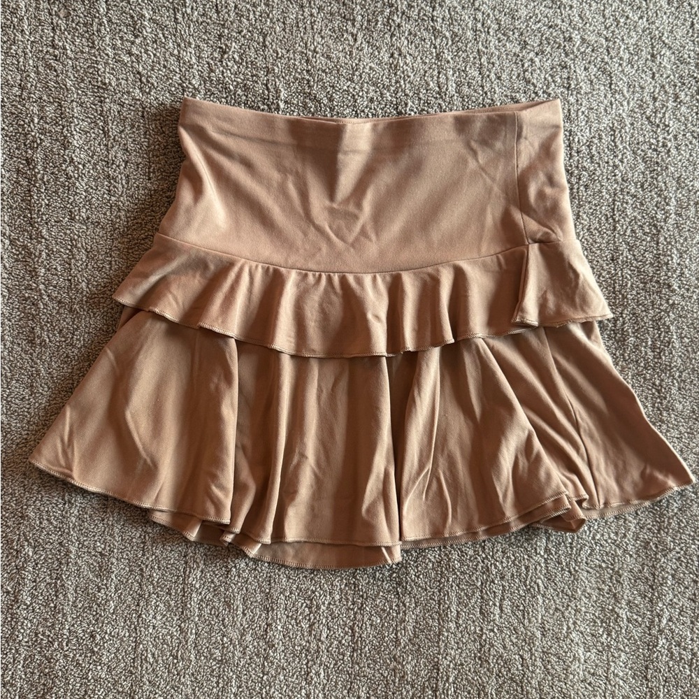 Aritzia wilfred tan ruffled mini skirt